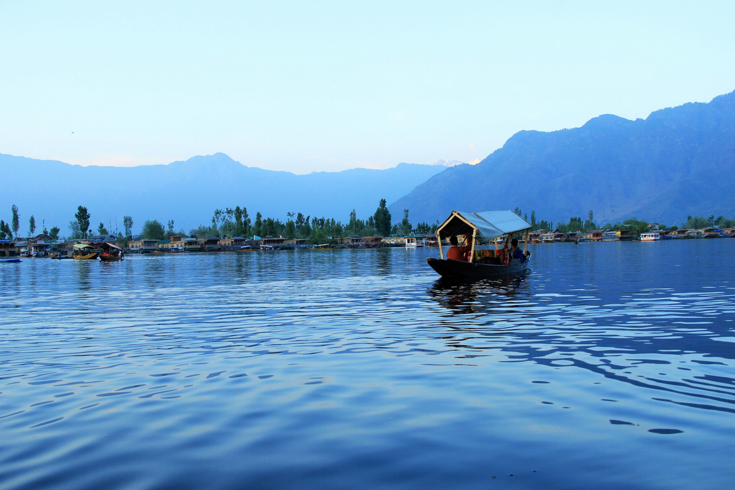 Dal Lake, Srinagar: The Jewel of Kashmir