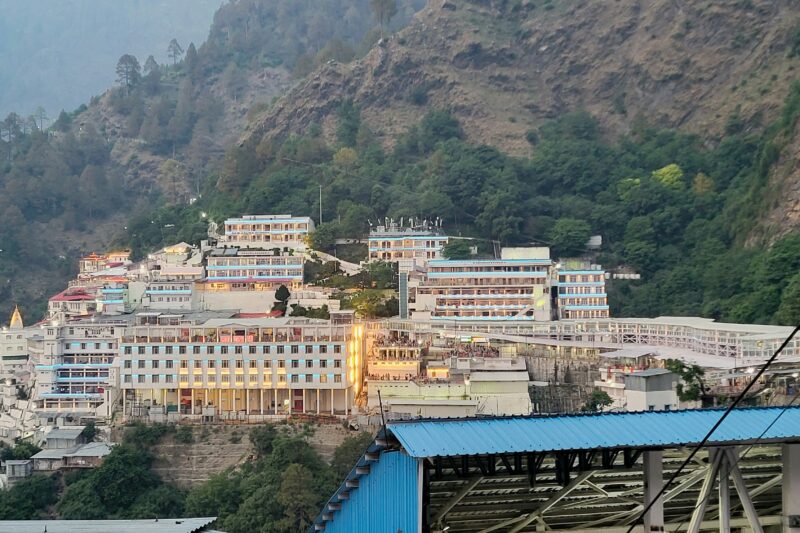 Vaishno Devi, Katra: A Sacred Himalayan Pilgrimage