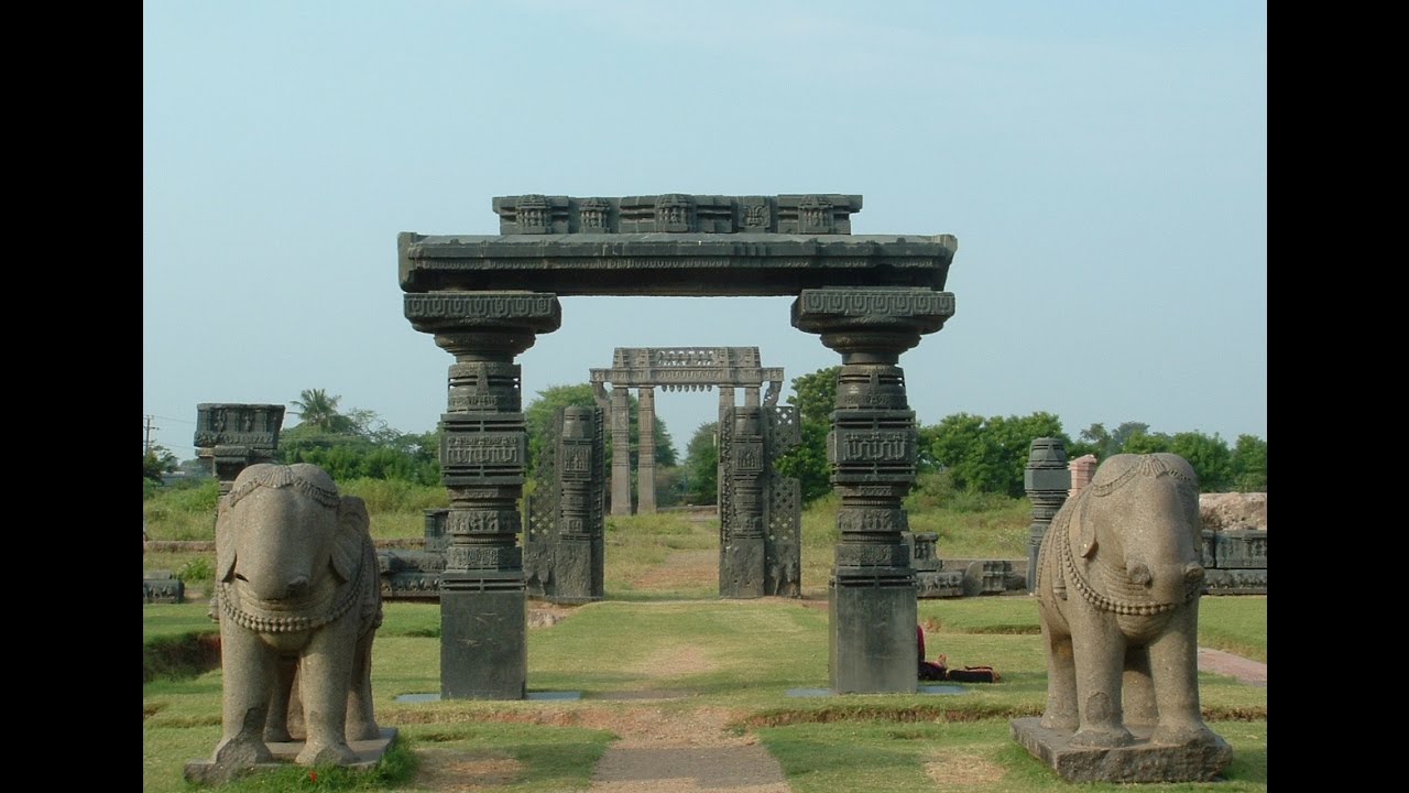Warangal Fort’s iconic stone arches and Khush Mahal under a vibrant Telangana sky