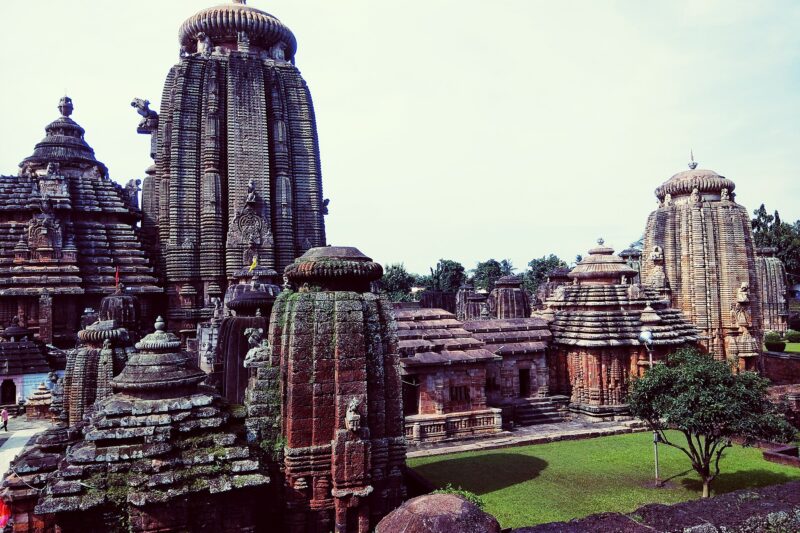 Lingaraj Temple: Bhubaneswar’s Crown Jewel of Kalinga Glory