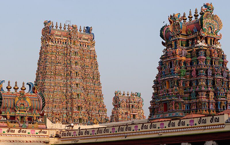 Meenakshi Temple Madurai: Tamil Nadu’s Dravidian Architectural Marvel