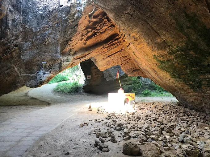 Naida Caves: Diu’s Mysterious Labyrinth of Sunbeams & Portuguese Rock